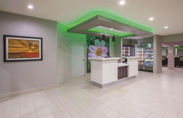 La Quinta Inn & Suites by Wyndham Nw Tucson/Marana image 15