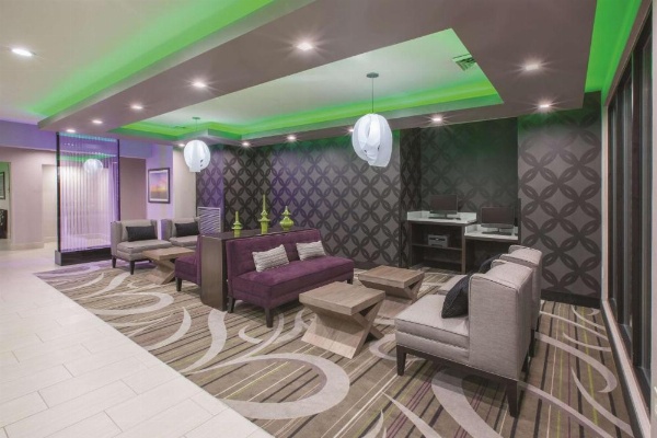 La Quinta Inn & Suites by Wyndham Nw Tucson/Marana image 18