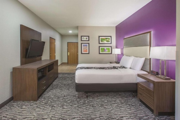 La Quinta Inn & Suites by Wyndham Nw Tucson/Marana image 26