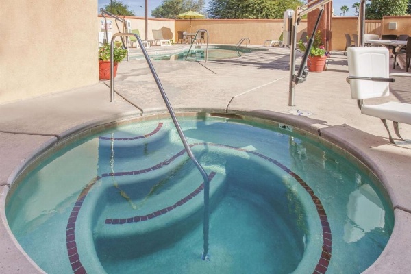 La Quinta Inn & Suites by Wyndham Nw Tucson/Marana image 29