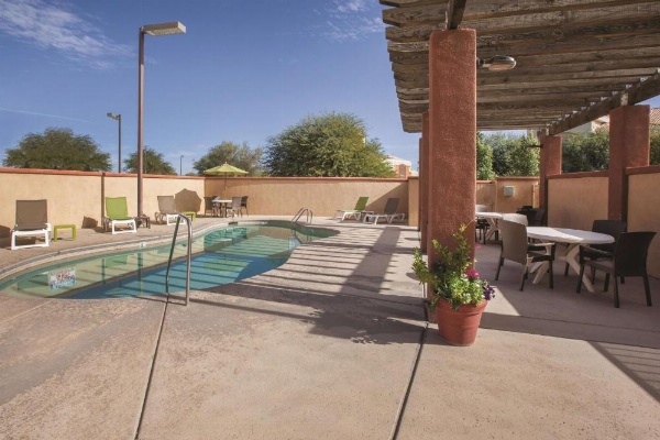 La Quinta Inn & Suites by Wyndham Nw Tucson/Marana image 30